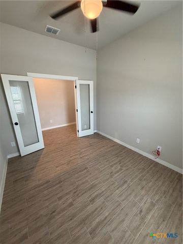 1100 River Wood, Seguin, TX 78155