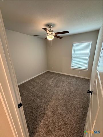 1100 River Wood, Seguin, TX 78155