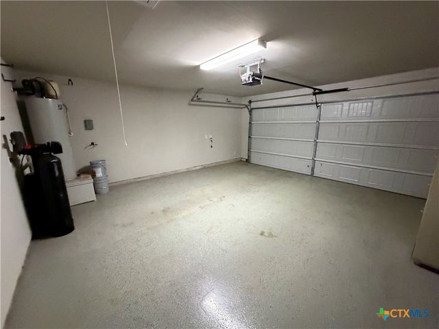 1100 River Wood, Seguin, TX 78155