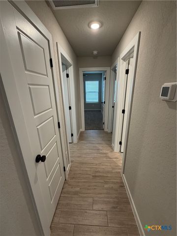 1100 River Wood, Seguin, TX 78155