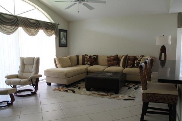 4050 Bluff Harbor Way, Wellington, FL 33449