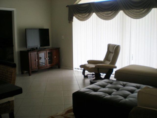 4050 Bluff Harbor Way, Wellington, FL 33449