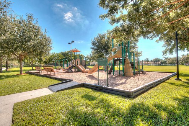 4050 Bluff Harbor Way, Wellington, FL 33449