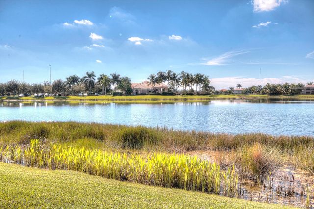 4050 Bluff Harbor Way, Wellington, FL 33449
