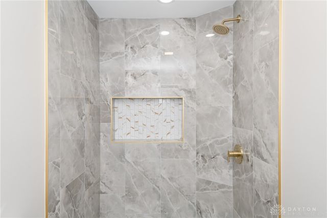 133 E Pease Avenue, Dayton, OH 45449