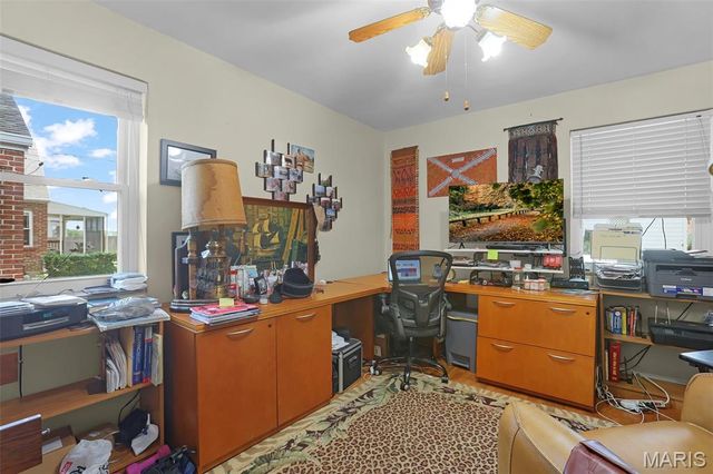 6632 Tholozan Avenue, St Louis, MO 63109