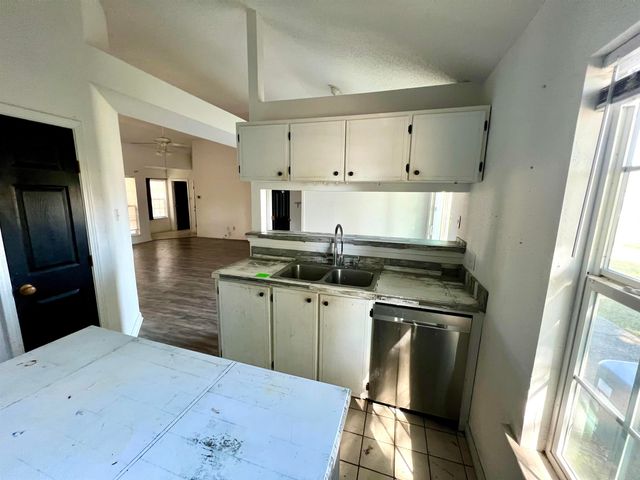 108 Joaquin Drive, Houma, LA 70363