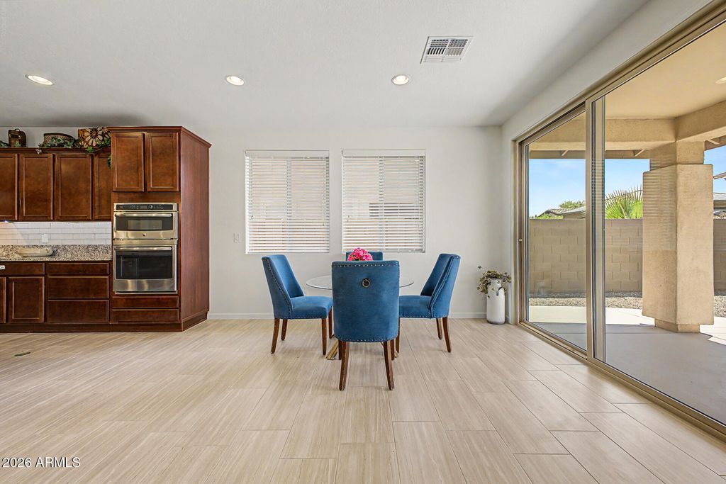 16209 W Sierra Street, Surprise, AZ 85379 — photo 2