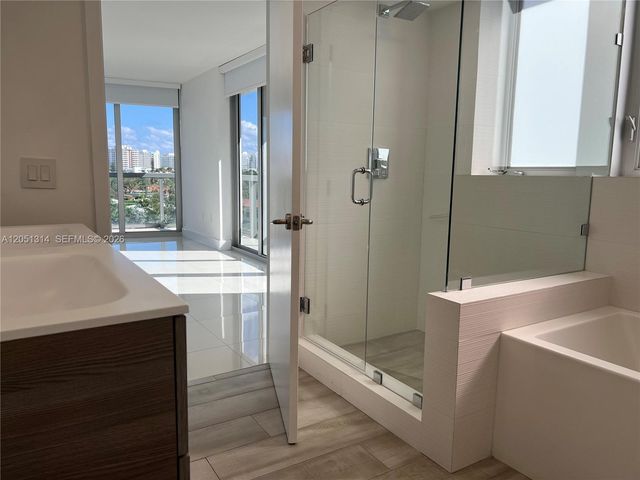 9261 E Bay Harbor Dr 604, Bay Harbor Islands, FL 33154