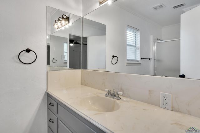 3897 Lansing Switch, Longview, TX 75602