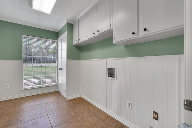 3897 Lansing Switch, Longview, TX 75602