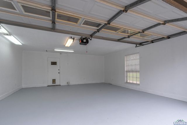 3897 Lansing Switch, Longview, TX 75602