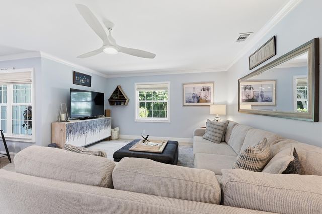 114 Ocean Dunes Circle, Jupiter, FL 33477