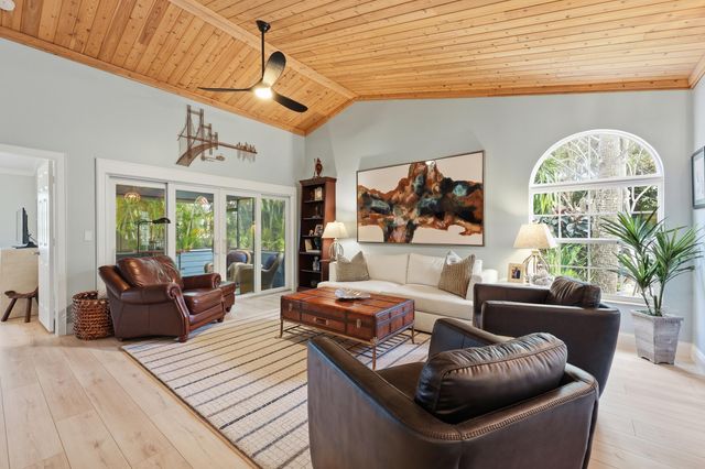 114 Ocean Dunes Circle, Jupiter, FL 33477