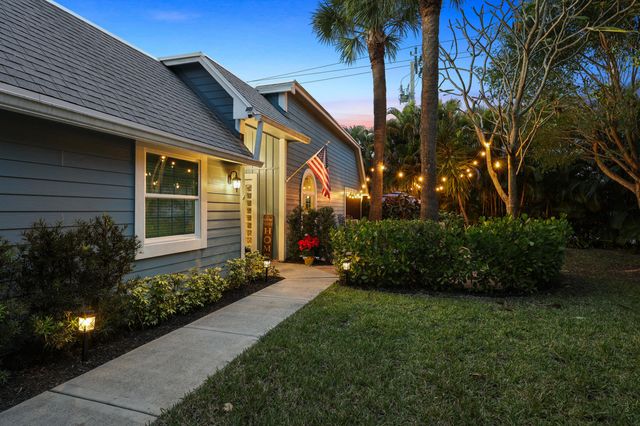 114 Ocean Dunes Circle, Jupiter, FL 33477