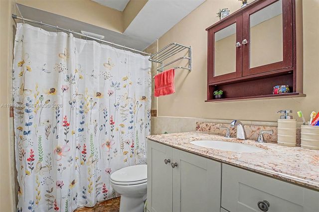 7104 SW 113th Ave, Miami, FL 33173