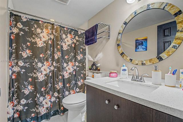 7104 SW 113th Ave, Miami, FL 33173