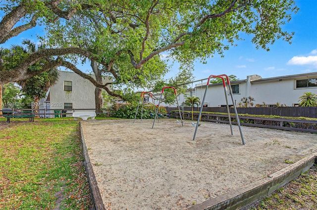 7104 SW 113th Ave, Miami, FL 33173