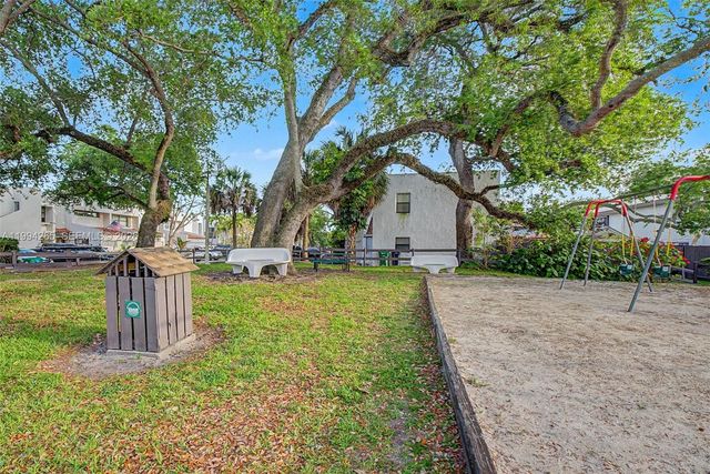 7104 SW 113th Ave, Miami, FL 33173