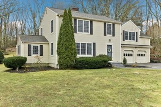 256 W Main St, Westborough, MA 01581