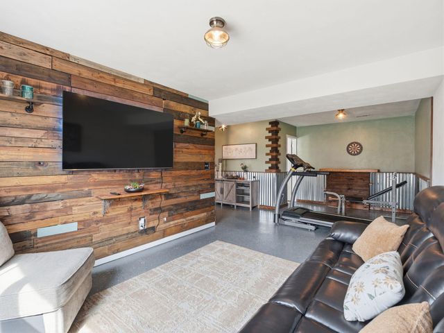 5605 Prunty DR, Salem, VA 24153