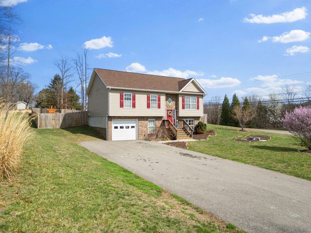 5605 Prunty DR, Salem, VA 24153