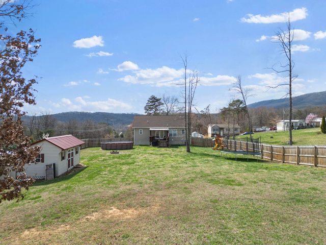 5605 Prunty DR, Salem, VA 24153