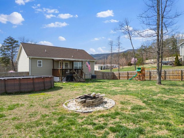 5605 Prunty DR, Salem, VA 24153