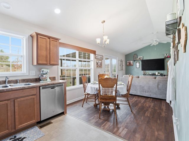 5605 Prunty DR, Salem, VA 24153