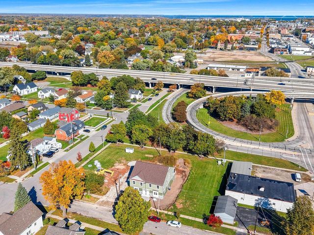 422 4TH STREET, Green Bay, WI 54303