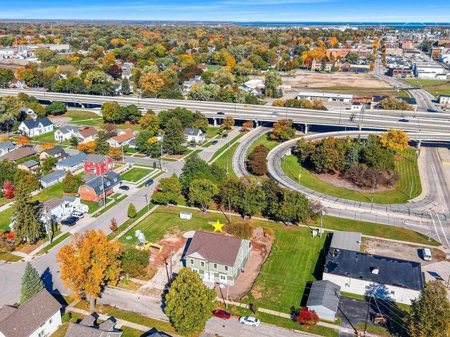 422 4TH STREET, Green Bay, WI 54303