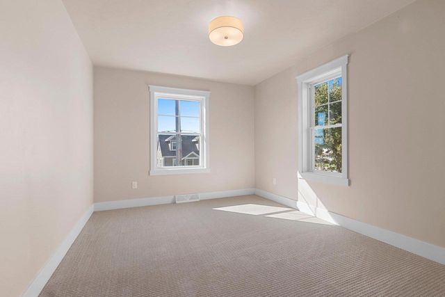 422 4TH STREET, Green Bay, WI 54303