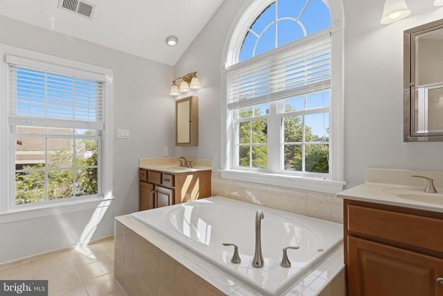 211 ZINFANDEL LN, Annapolis, MD 21401