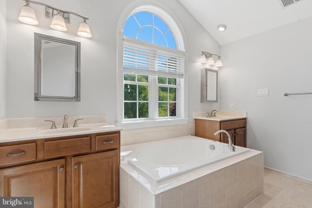 211 ZINFANDEL LN, Annapolis, MD 21401