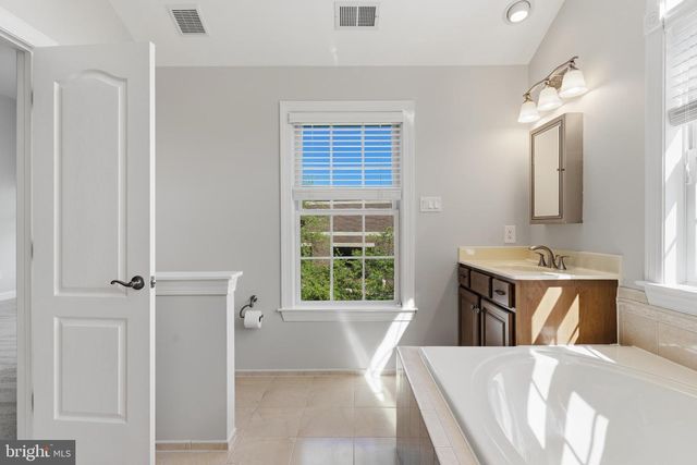 211 ZINFANDEL LN, Annapolis, MD 21401