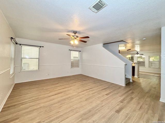 4946 Bending Elms, San Antonio, TX 78247