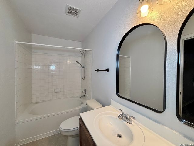 4946 Bending Elms, San Antonio, TX 78247