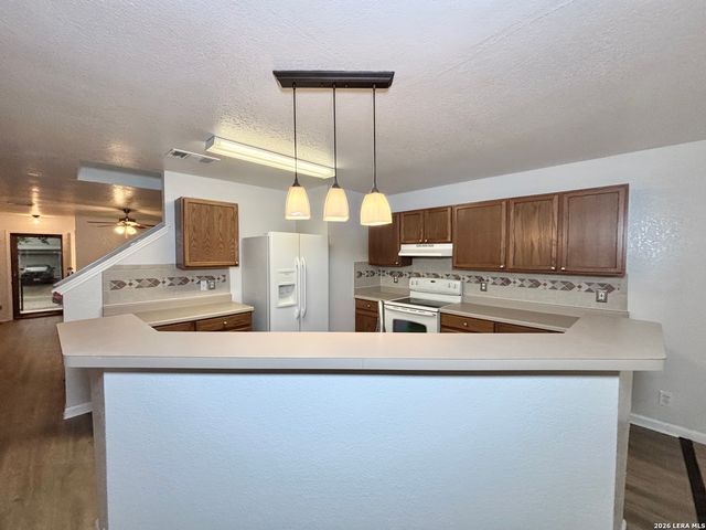 4946 Bending Elms, San Antonio, TX 78247