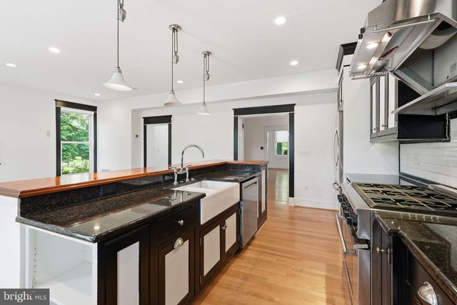 137 MONTICELLO AVE, Annapolis, MD 21401