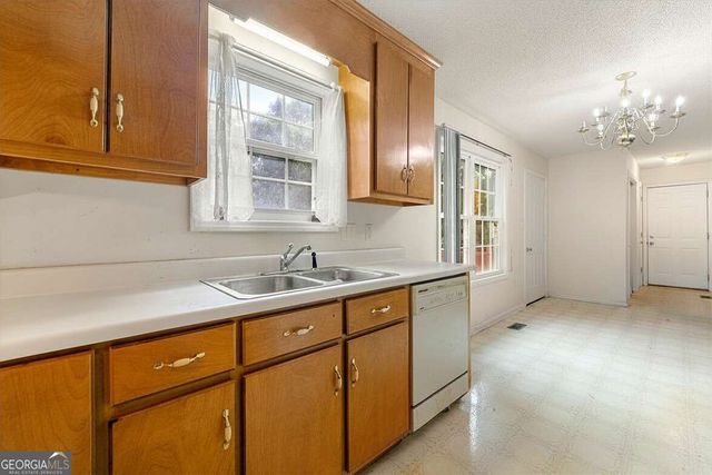 1480 E Broad Street, Athens, GA 30601