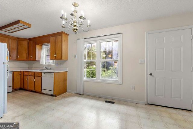 1480 E Broad Street, Athens, GA 30601
