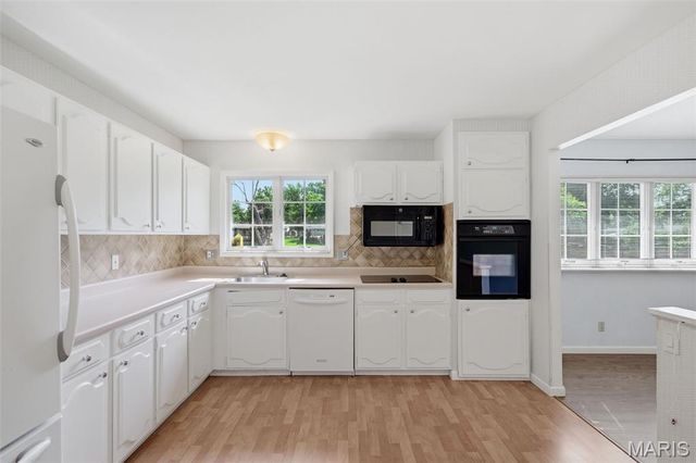 414 Marie Lane, Manchester, MO 63011