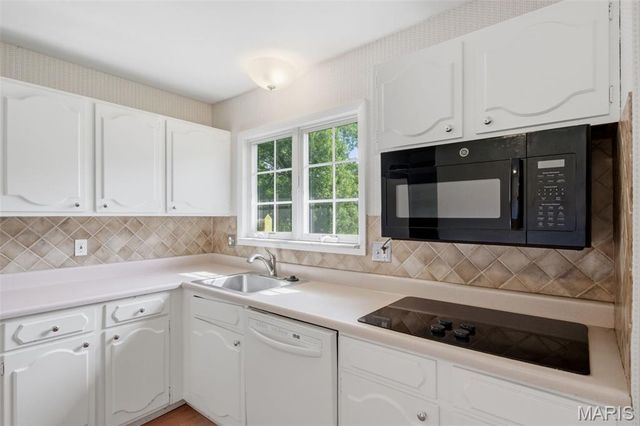 414 Marie Lane, Manchester, MO 63011