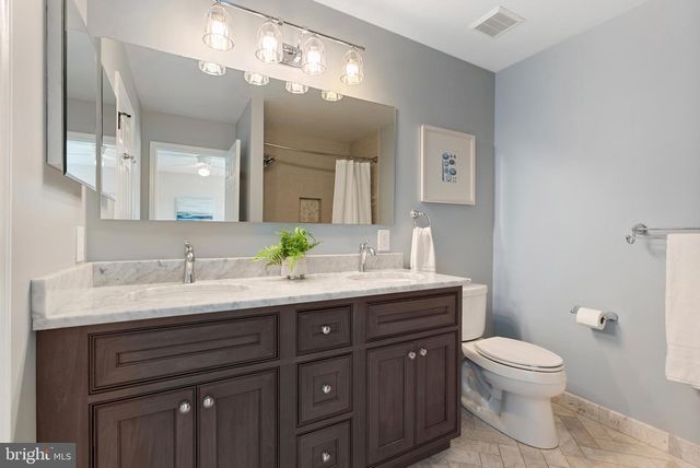11705 HUNTERS RUN DR, Cockeysville, MD 21030