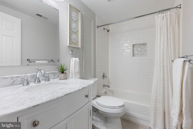 11705 HUNTERS RUN DR, Cockeysville, MD 21030