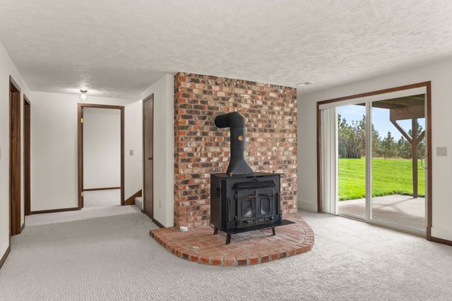 19825 N Hwy 395, Colbert, WA 99005