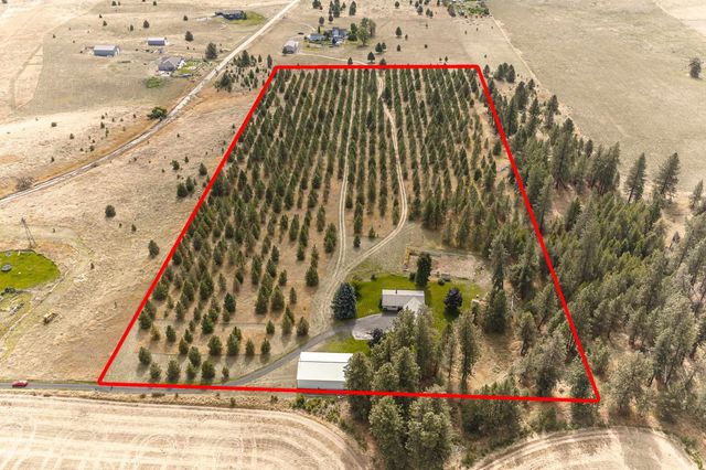 19825 N Hwy 395, Colbert, WA 99005