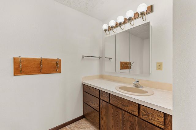 19825 N Hwy 395, Colbert, WA 99005
