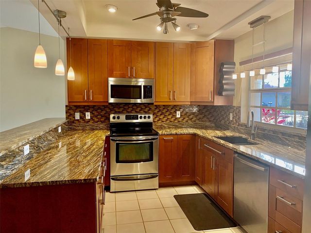 110 49TH COURT E, Palmetto, FL 34221