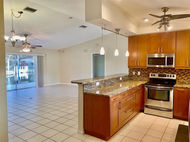 110 49TH COURT E, Palmetto, FL 34221